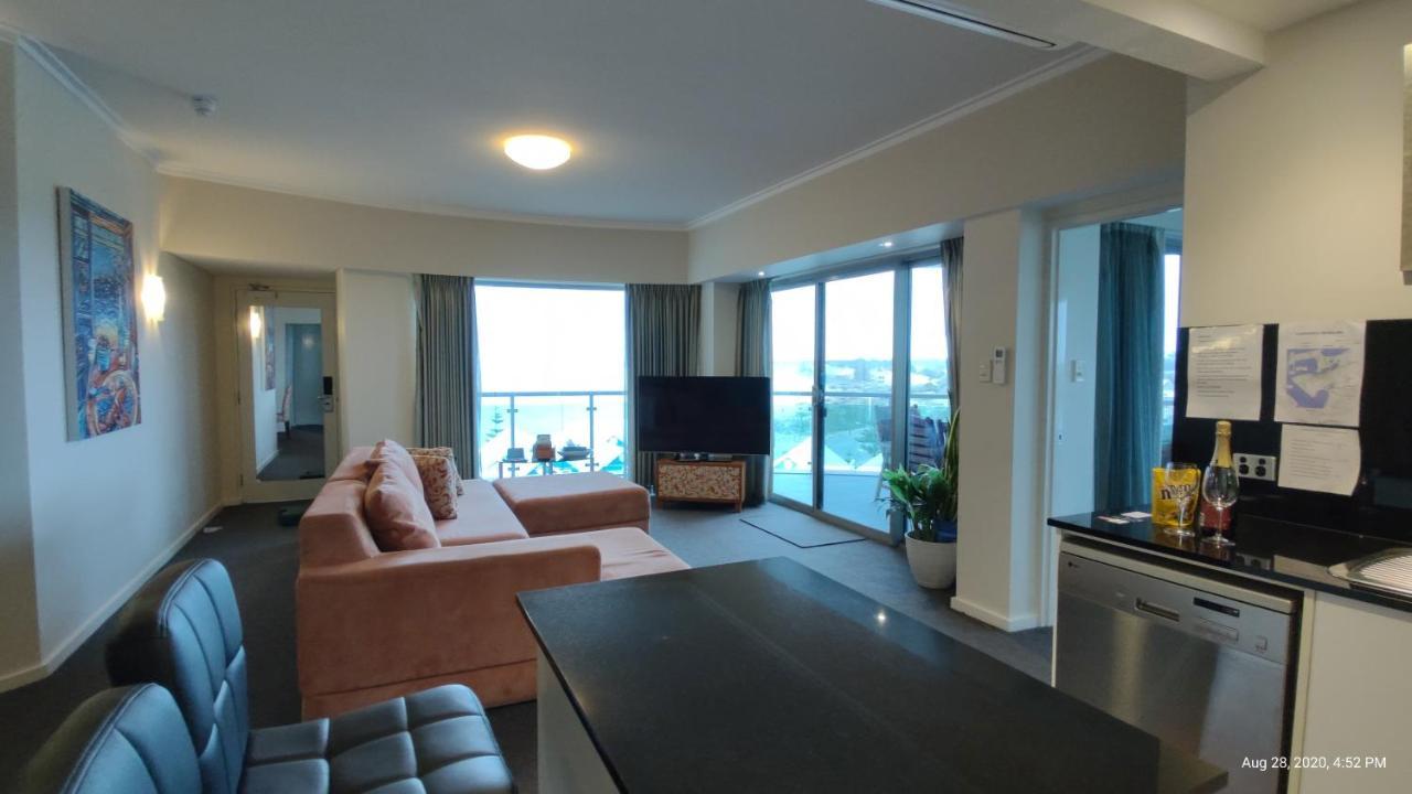 A 406 Fantastic Ocean Beach And Marina View Apt - Манджера Экстерьер фото