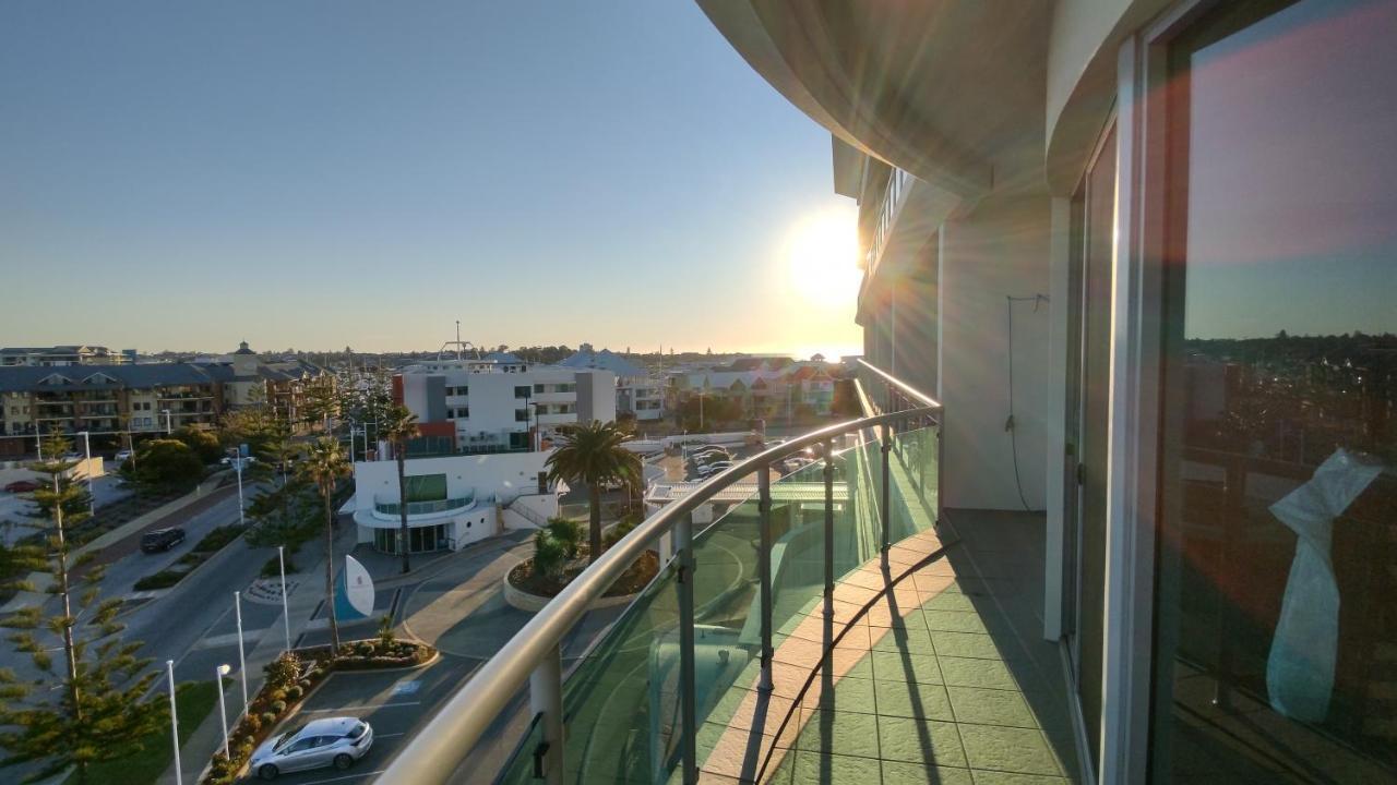 A 406 Fantastic Ocean Beach And Marina View Apt - Манджера Экстерьер фото