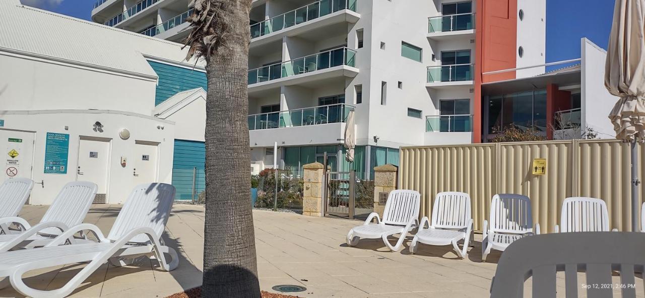 A 406 Fantastic Ocean Beach And Marina View Apt - Манджера Экстерьер фото