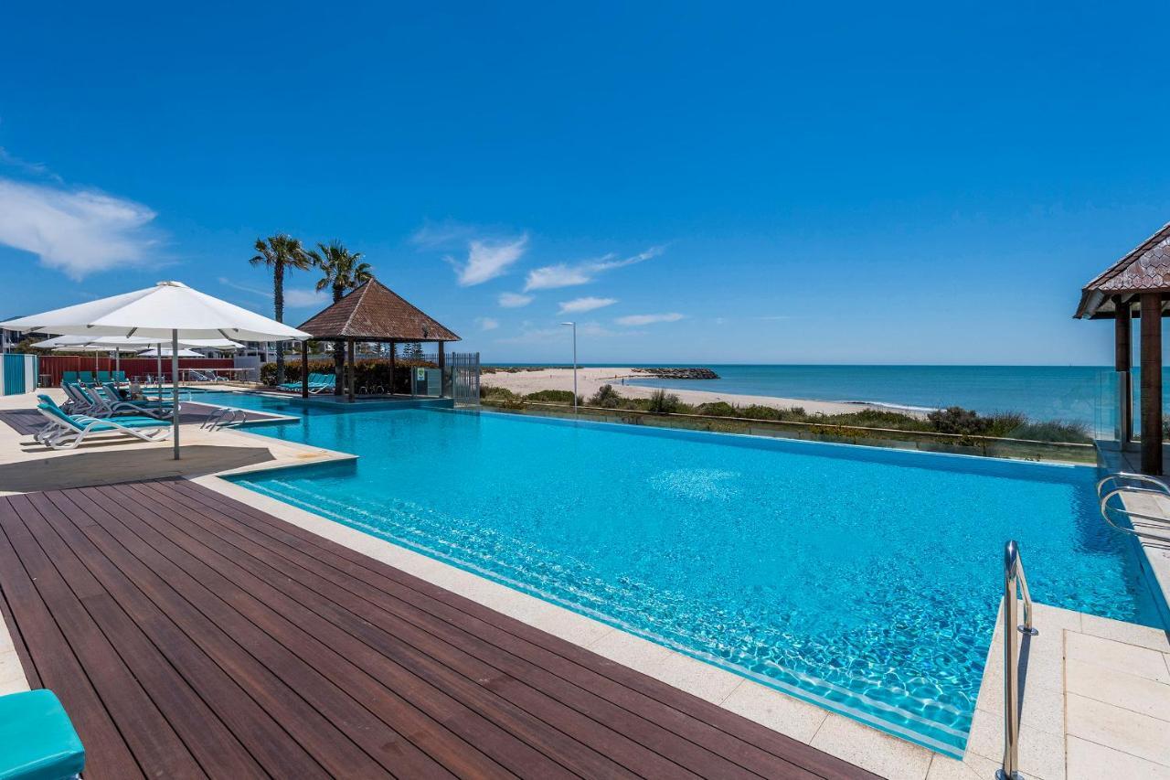 A 406 Fantastic Ocean Beach And Marina View Apt - Манджера Экстерьер фото