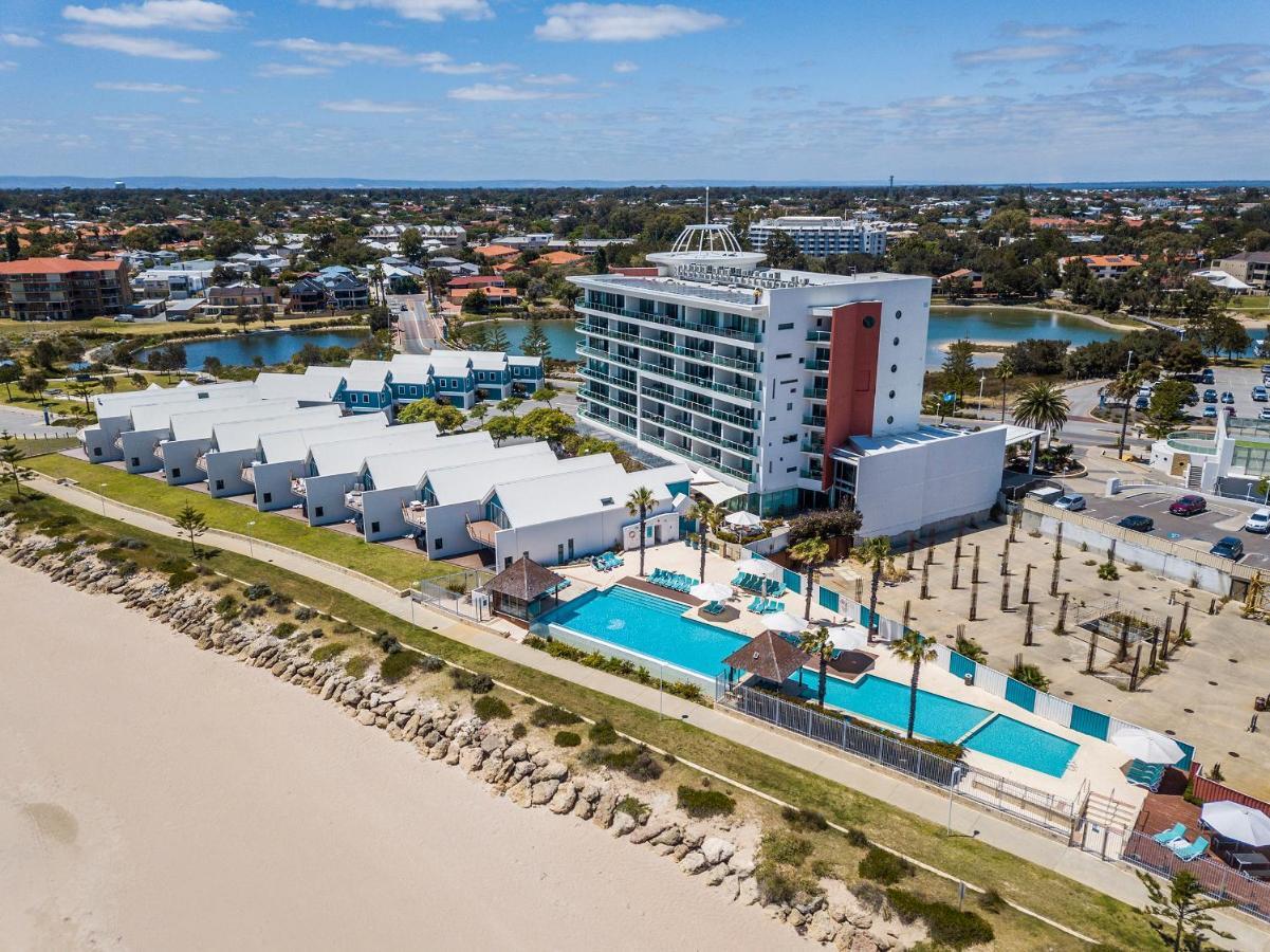 A 406 Fantastic Ocean Beach And Marina View Apt - Манджера Экстерьер фото