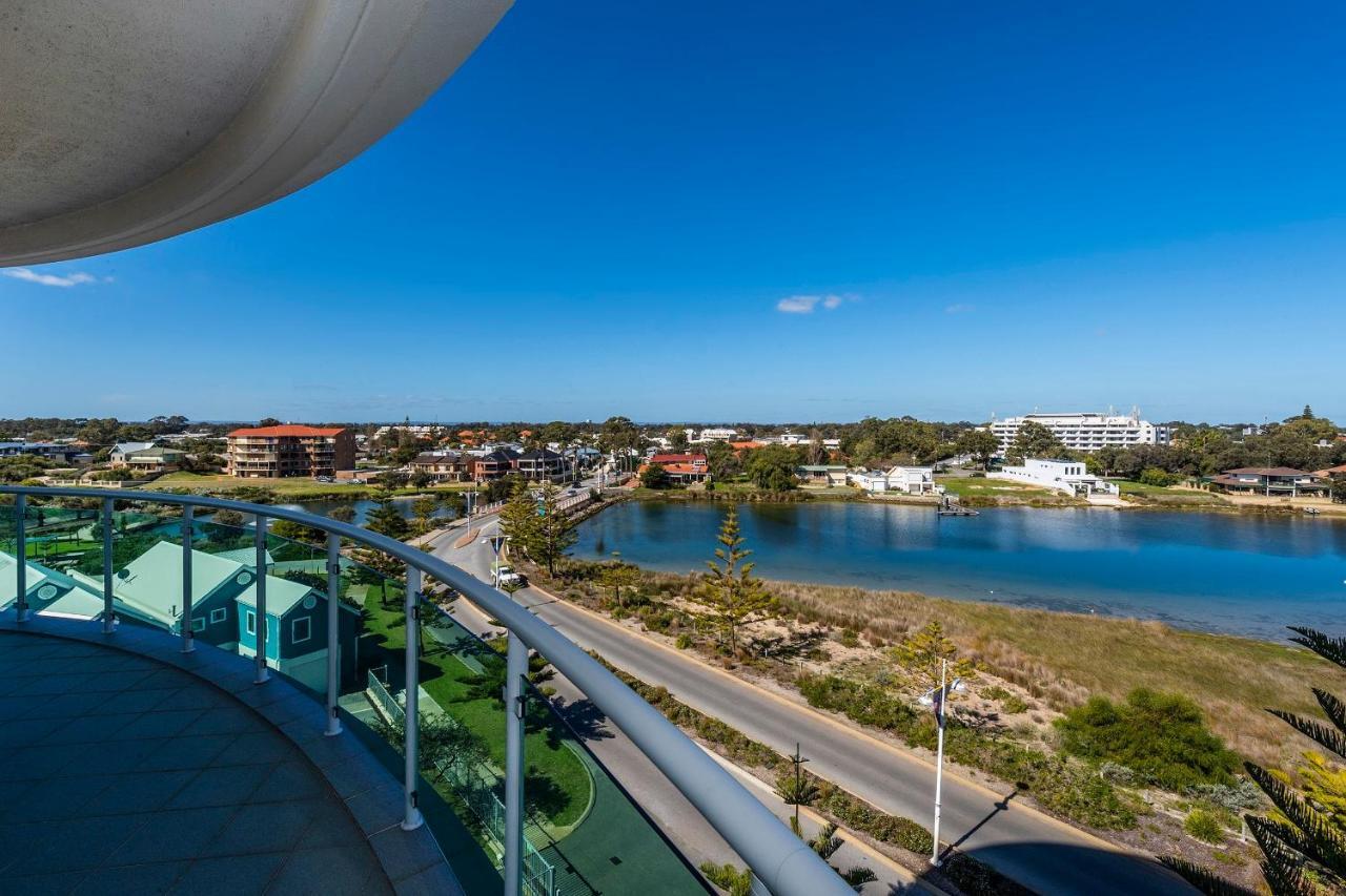 A 406 Fantastic Ocean Beach And Marina View Apt - Манджера Экстерьер фото