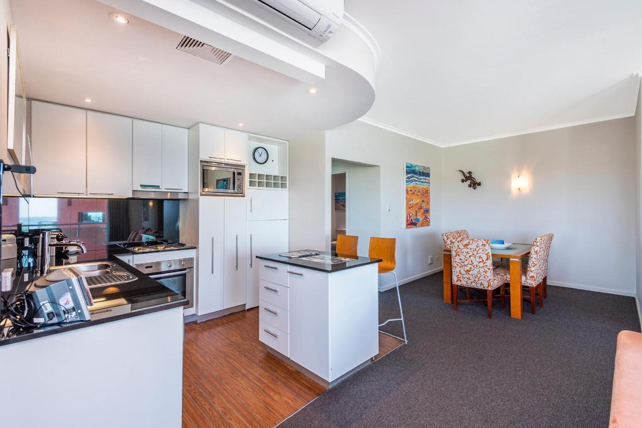 A 406 Fantastic Ocean Beach And Marina View Apt - Манджера Экстерьер фото
